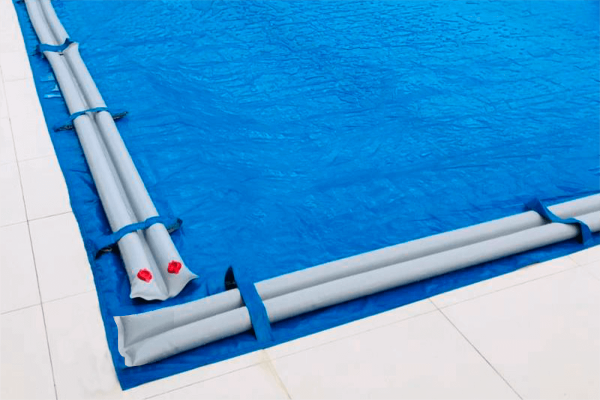 Bolsas de água para a cobertura da piscina