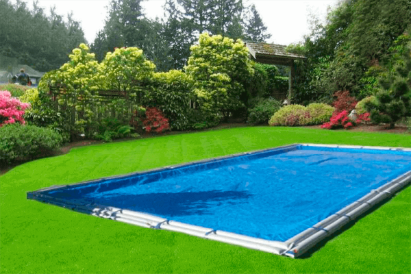 Cobertura de piscina sem fixações